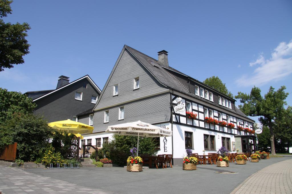 Ferienwohnungen Landgasthof Gilsbach Winterberg Exterior foto